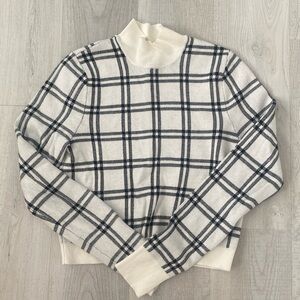 Abercrombie & Fitch White and Navy Plaid Sweater